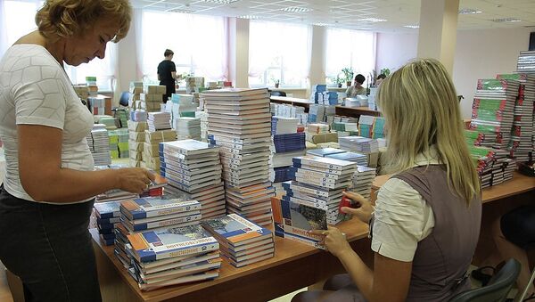 Подготовка одной из школ в Выборгском районе Петербурга к 1 сентября