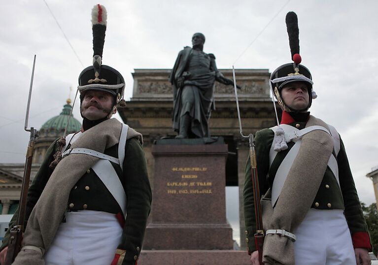 Реконструкция событий 1812 года у Казанского собора