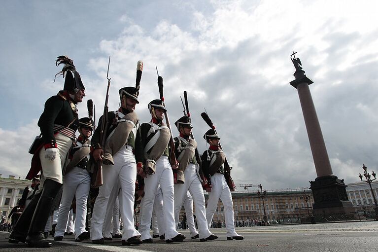 Реконструкция событий 1812 года на Дворцовой площади