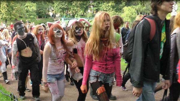 Живые мертвецы заполонили парк в центре Петербурга