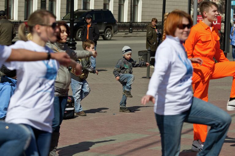 Томичи в субботу вышли на утреннюю гимнастику