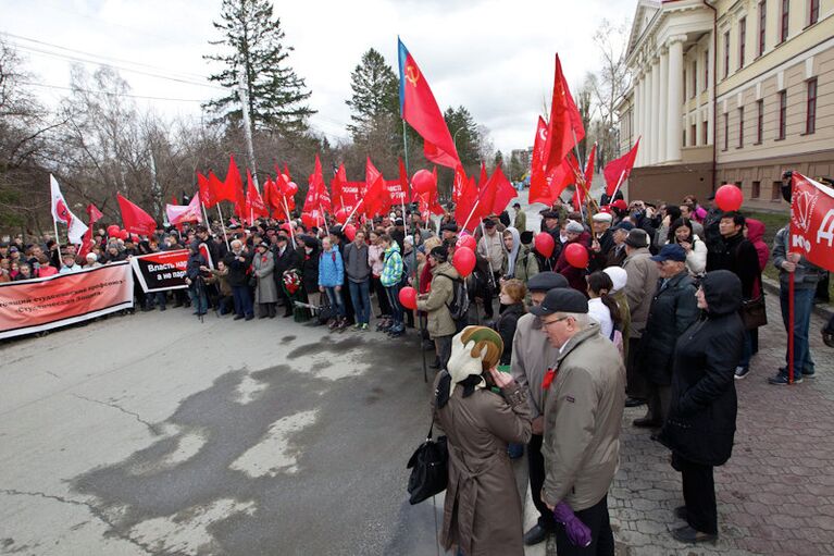 Дождь не помешал томичам отпраздновать Первомай