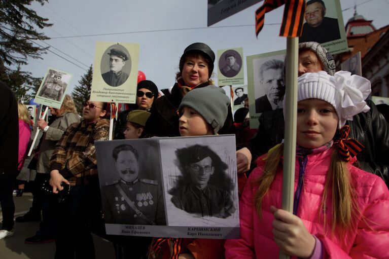 Акция Бессмертный полк-2013 в Томске