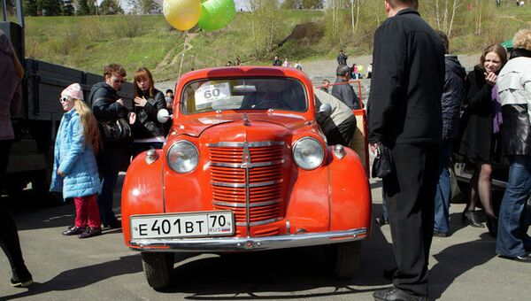 Парад ретромобилей в Томске