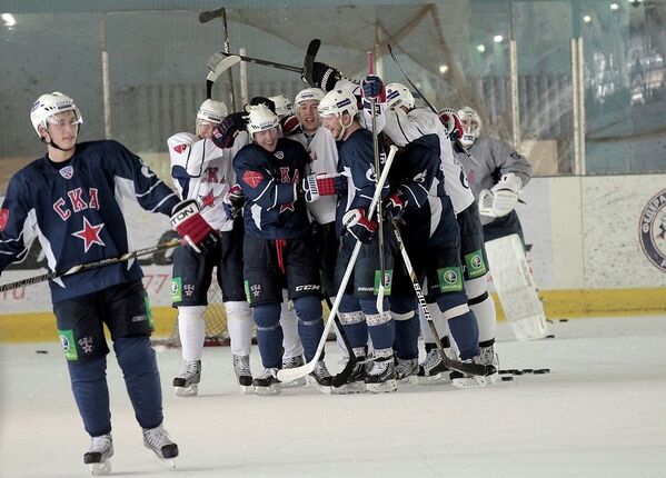 Открытая тренировка хоккейной команды СКА, Санкт-Петербург
