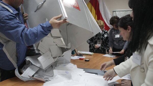 Второй тур президентских выборов в Южной Осетии. Архив