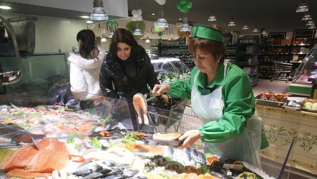 Супермаркет Зеленый Перекресток в Москве. Архив