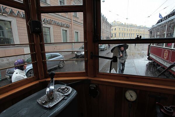 Петербургскому трамваю исполнилось 105 лет