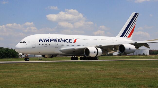 Самолет Airbus 380 (A380, авиакомпания Air France). Архивное фото.