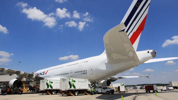 Самолет Airbus 380 (A380, авиакомпания Air France). Архивное фото