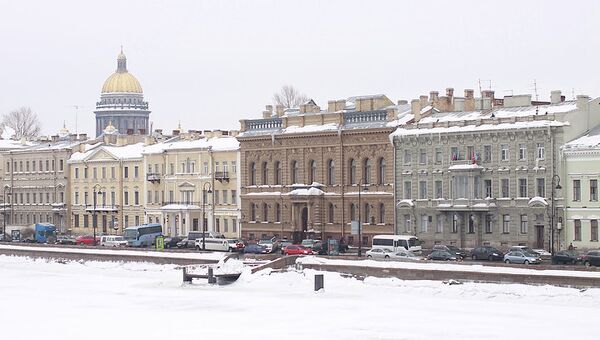 Английская набережная в Санкт-Петербурге зимой