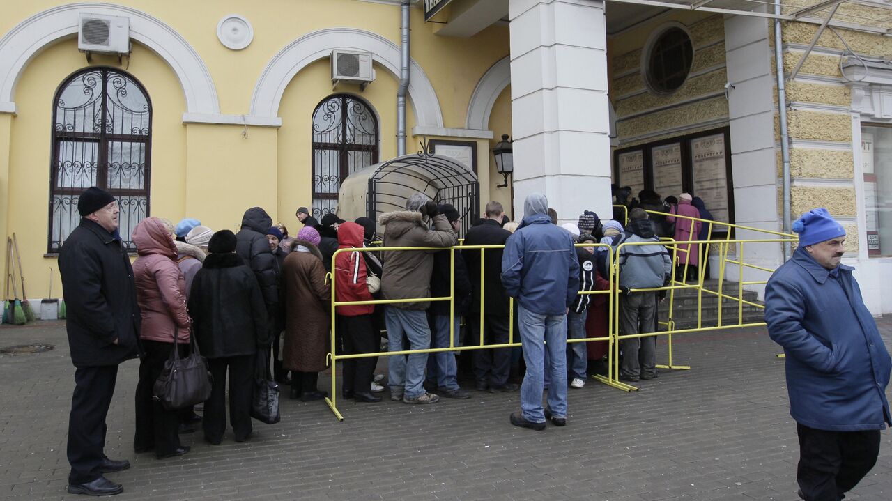 Глава СПЧ прокомментировал очереди за билетами на балет 