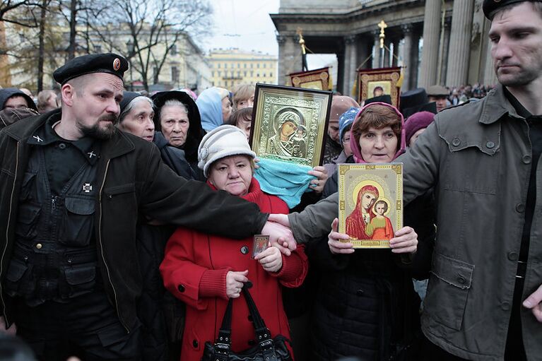 Крестный ход в День народного единства в Петербурге