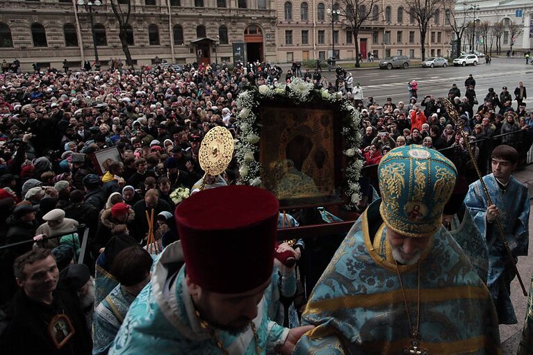 Крестный ход в День народного единства в Петербурге