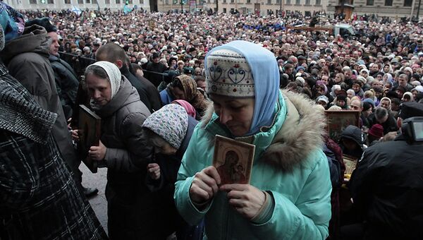 Крестный ход в День народного единства в Петербурге