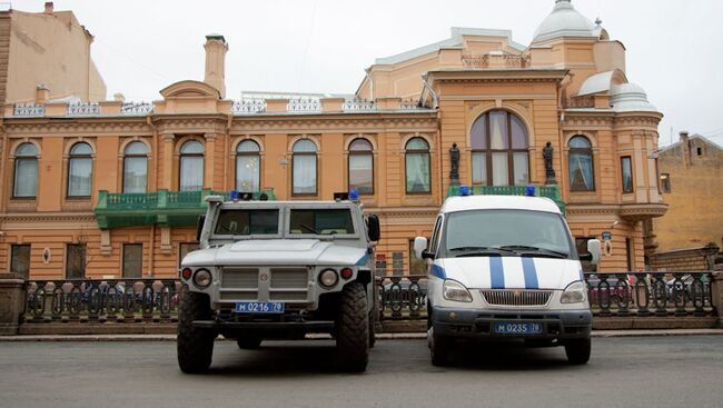 Служебные автомобили полиции. Архив