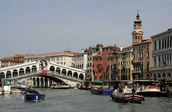 Самый древний мост в Венеции через Гранд-канал - Мост Риальто
