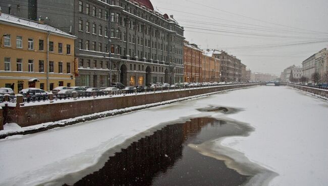 Виды зимнего Петербурга