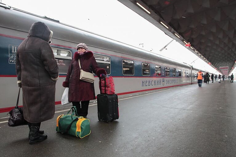 Электровоз ЭП-20 и его первый рейс в составе пассажирского поезда Невский экспресс