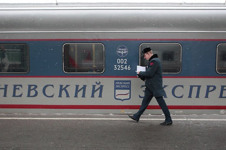 Электровоз ЭП-20 и его первый рейс в составе пассажирского поезда Невский экспресс