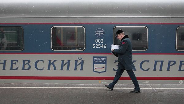 Электровоз ЭП-20 и его первый рейс в составе пассажирского поезда Невский экспресс