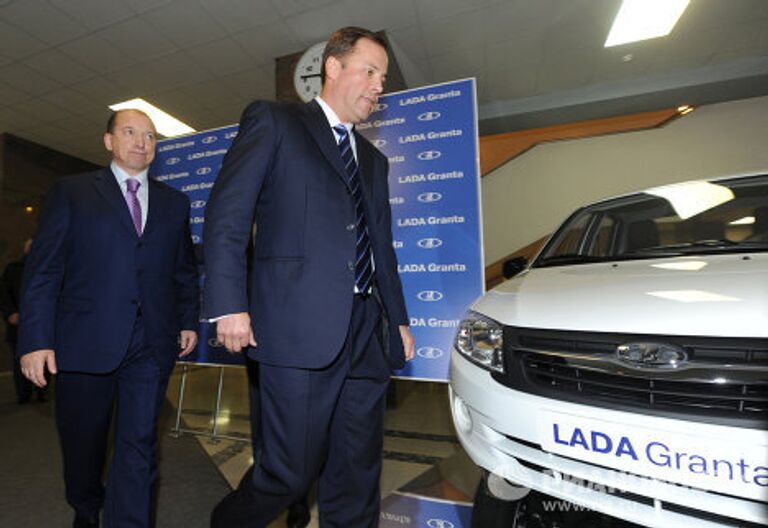 АвтоВАЗ приступил к серийному выпуску автомобиля LADA Granta