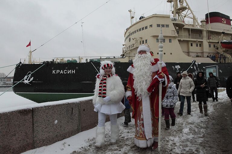 Дед Мороз из Великого Устюга в Петербурге