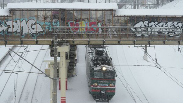 Граффити на объектах железной дороги. Архивное фото