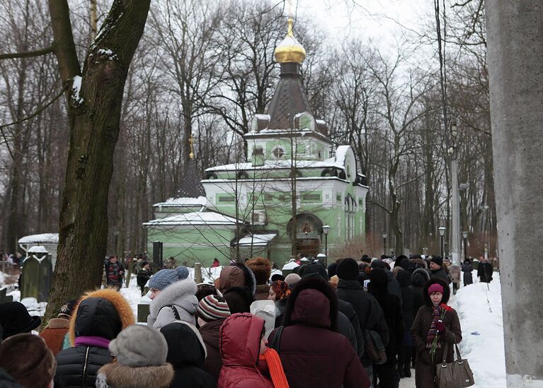 У часовни Ксении Блаженной