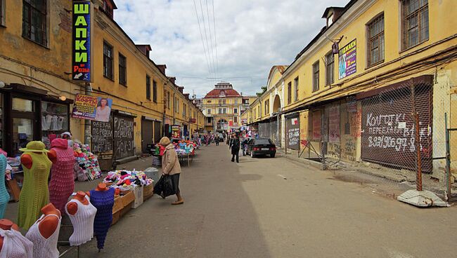 Апраксин двор в центре Петербурга. Архивное фото