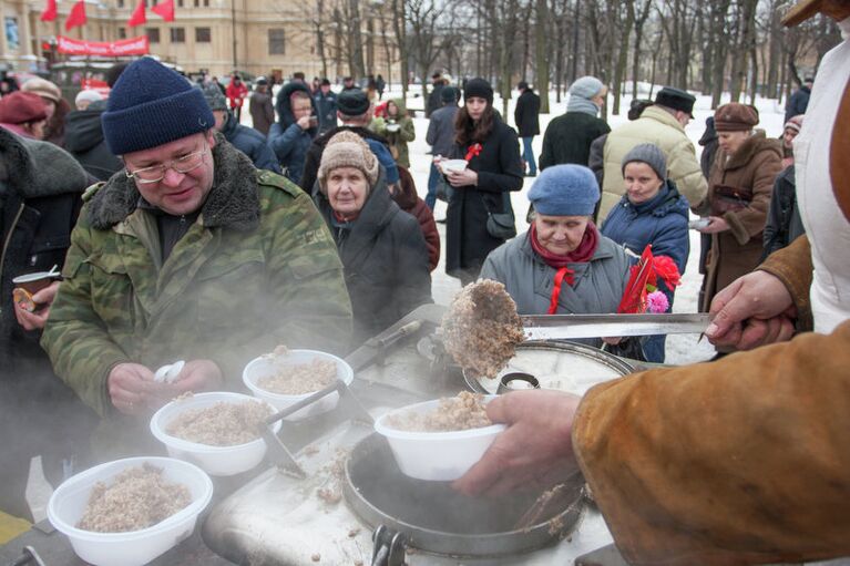 Митинг КПРФ, посвященный 95-й годовщине создания Красной Армии