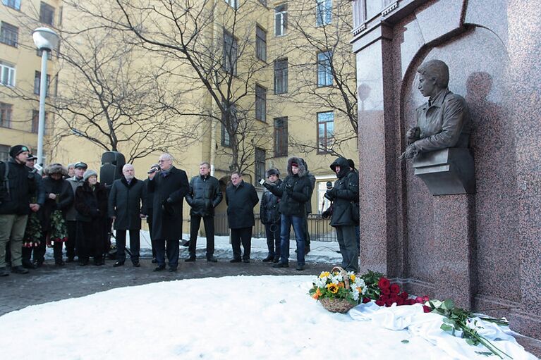 Памятник убитому вице-губернатору Маневичу