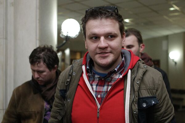 Блогер Митя Алешковский, задержанный в Пулково