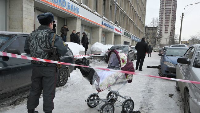 Два инкассатора и прохожий погибли при нападении в Петербурге