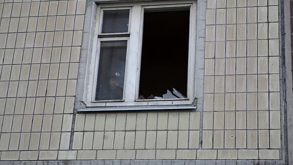 На месте взрыва гранаты в жилом доме в Петербурге