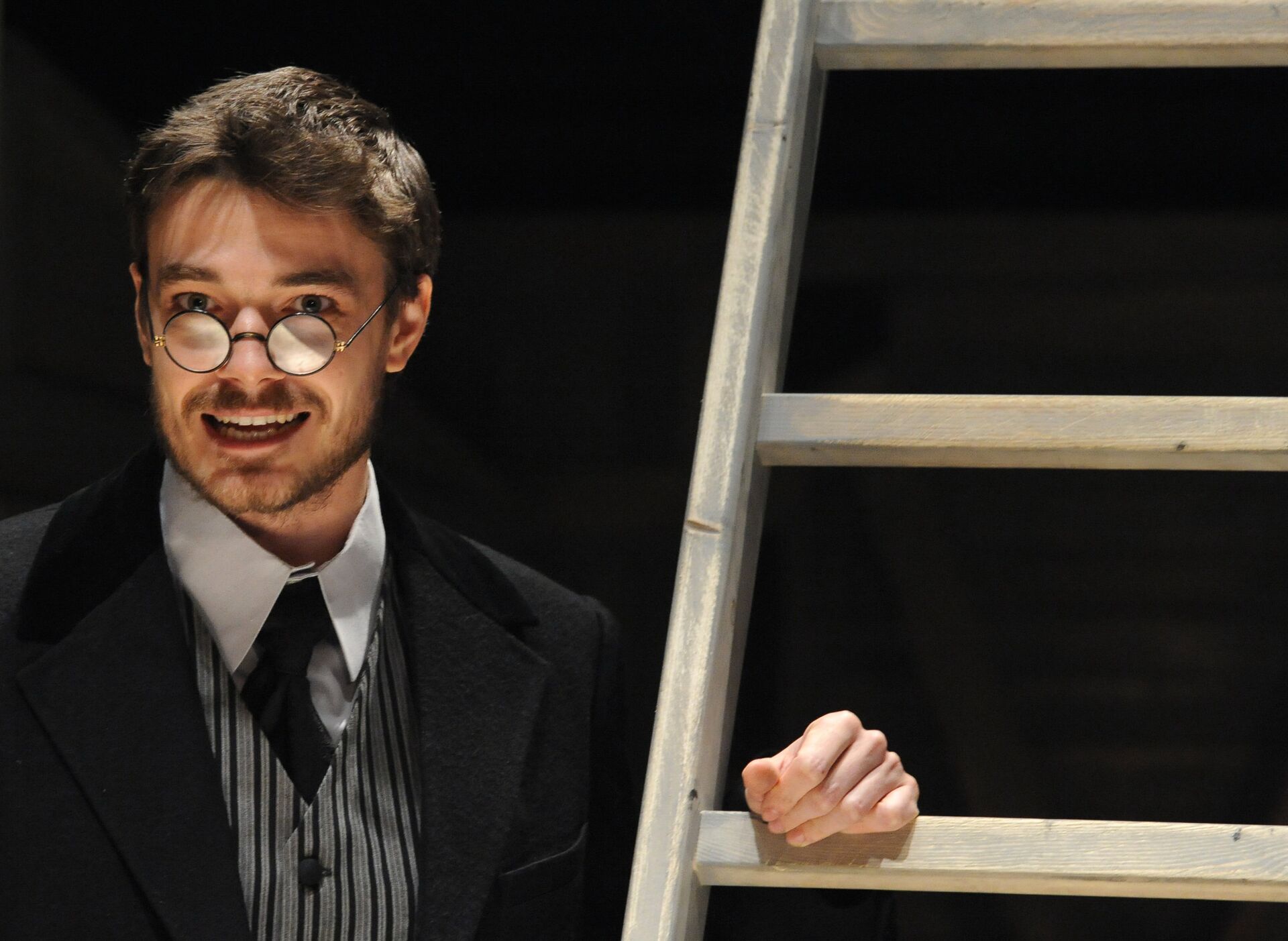 Прогон спектакля Дьявол в театре под руководством О.Табакова Прогон спектакля Дьявол в театре под руководством О.Табакова - РИА Новости, 1920, 13.09.2025