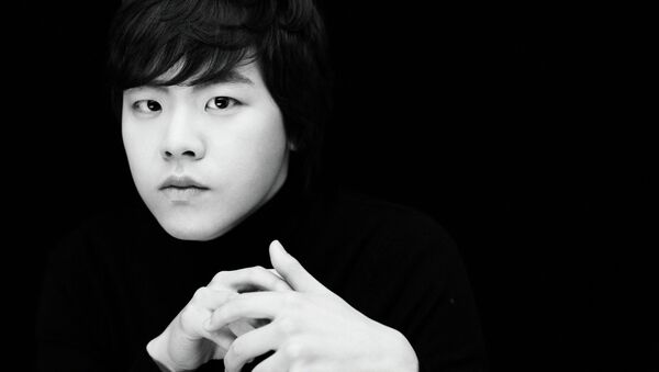 Молодой корейский пианист Тэ-Хен Ким