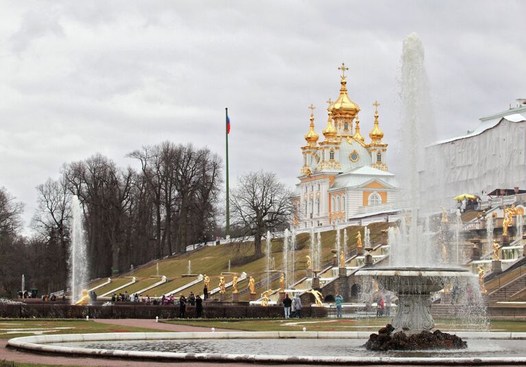 Открытие сезона фонтанов в Петергофе