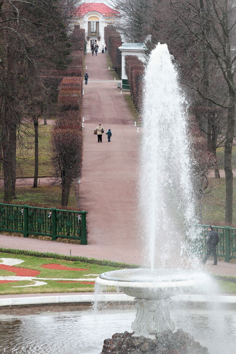 Открытие сезона фонтанов в Петергофе