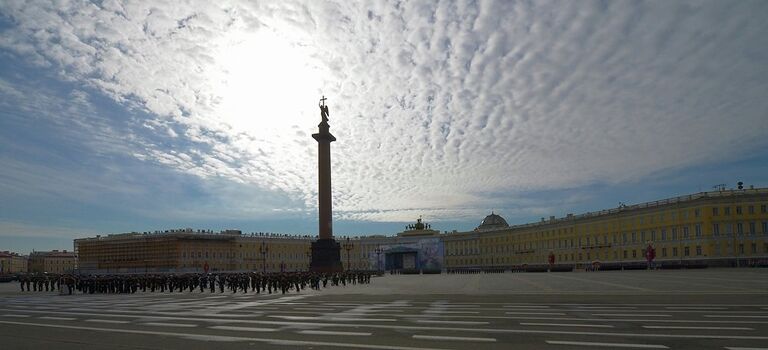 Во время Генеральной репетиции парада Победы в Санкт-Петербурге