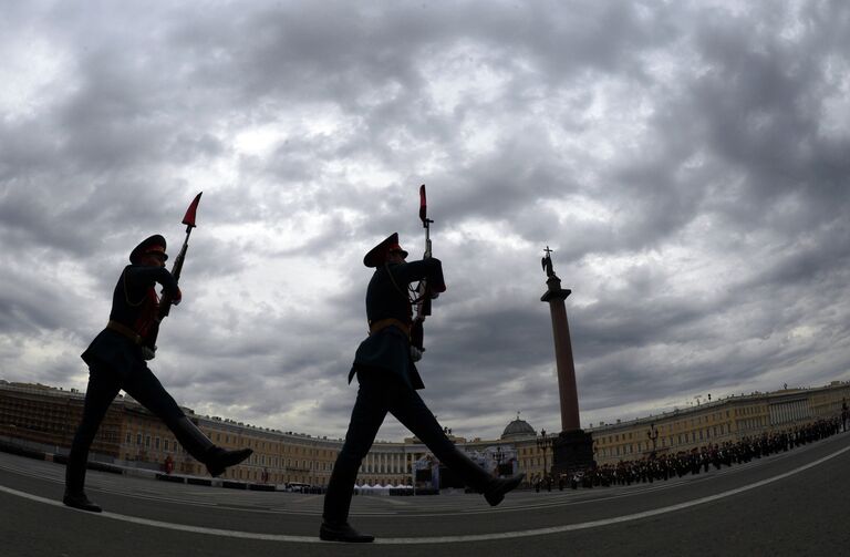 Военный парад в Санкт-Петербурге, посвященный Дню Победы