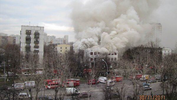 Пожар произошел на складах на юго-востоке Москвы
