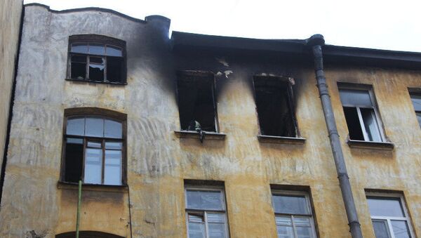 Пожар в доме 92 по Большому проспекту Петроградской стороны