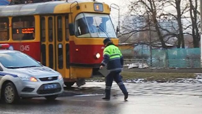 Авария на юге Москвы парализовала движение трамваев 