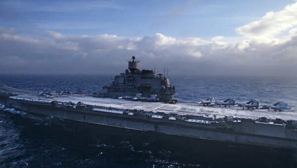 Авианесущий крейсер Адмирал Кузнецов. Архивное фото