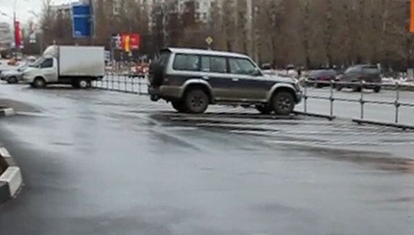 Новая огороженная парковка появилась на юго-западе Москвы 