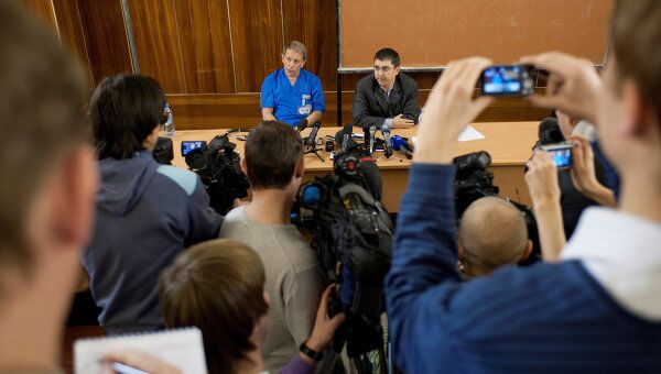 Пресс-конференция по поводу состояния здоровья А.Мишарина, пострадавшего в ДТП