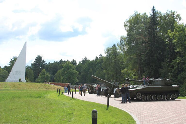 Танки и землянки в Брянске, или Призраки партизанского движения