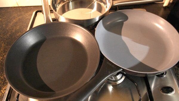 Стальная, тефлоновая или керамическая: какая сковорода лучше