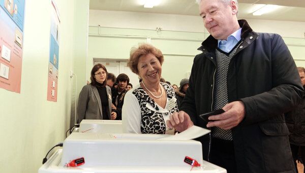 Мэр Москвы Сергей Собянин голосует на выборах депутатов в Госдуму